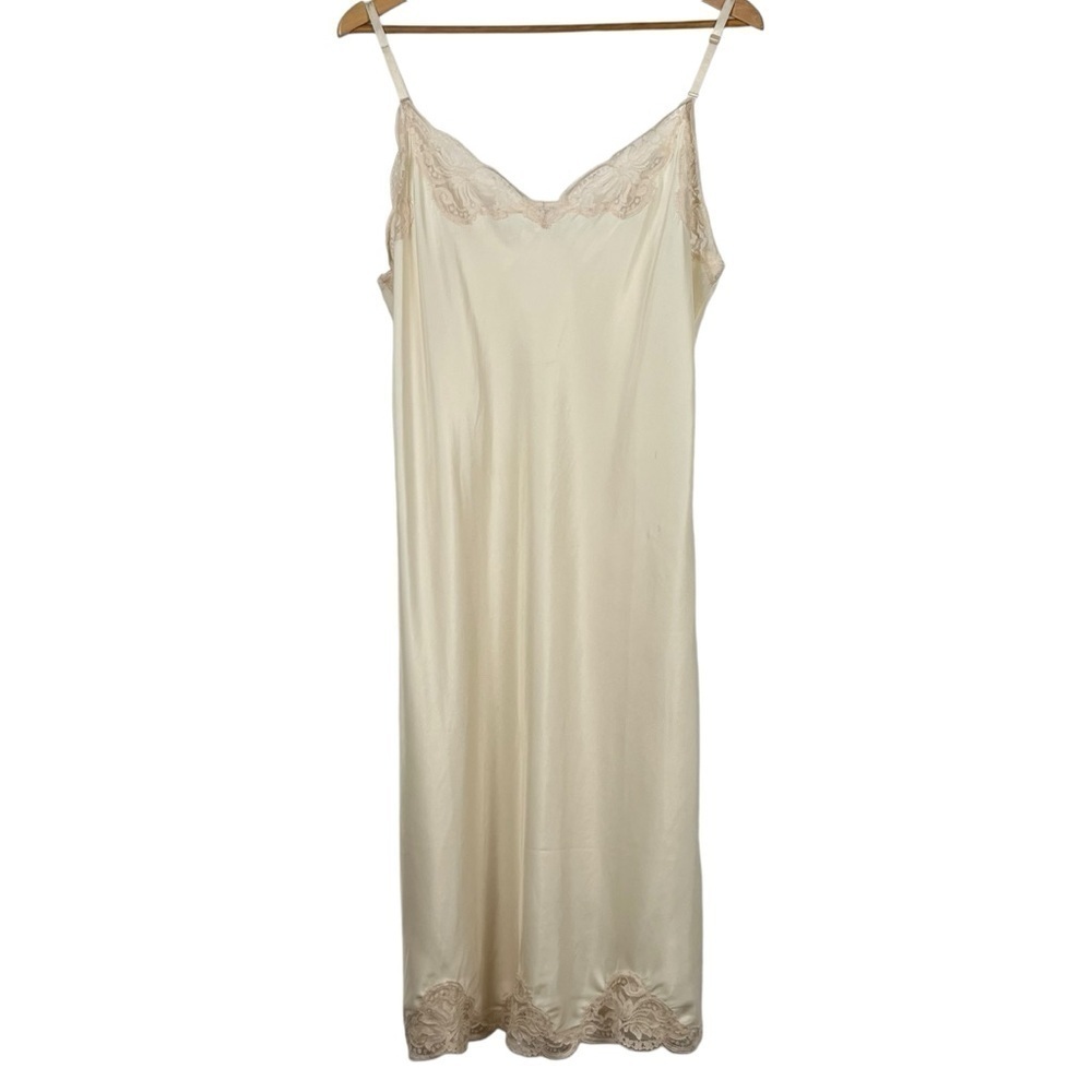 Vintage Wondermaid Non-Cling Beige Neutral Lace-Trimmed Slip Dress Size 42